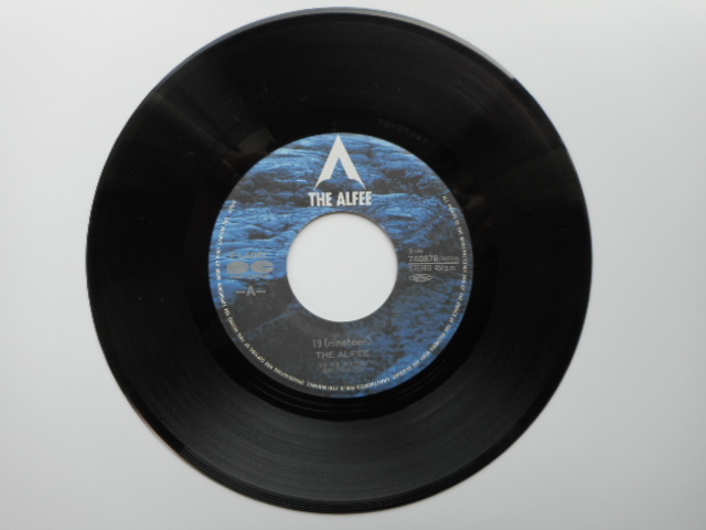 THE ALFEE　アルフィー「19（nineteen）」EP盤レコード_画像4