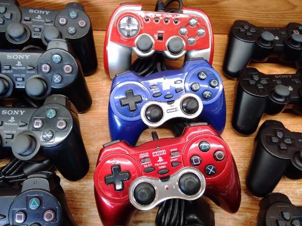 鴨cBY ジャンク PS関連[PS/PS2/PS3]コントローラー まとめ34個セット DUALSHOCK2・3/アスキーグリップV/HORI/パッド3 PRO/CYBER gadget 等_画像6