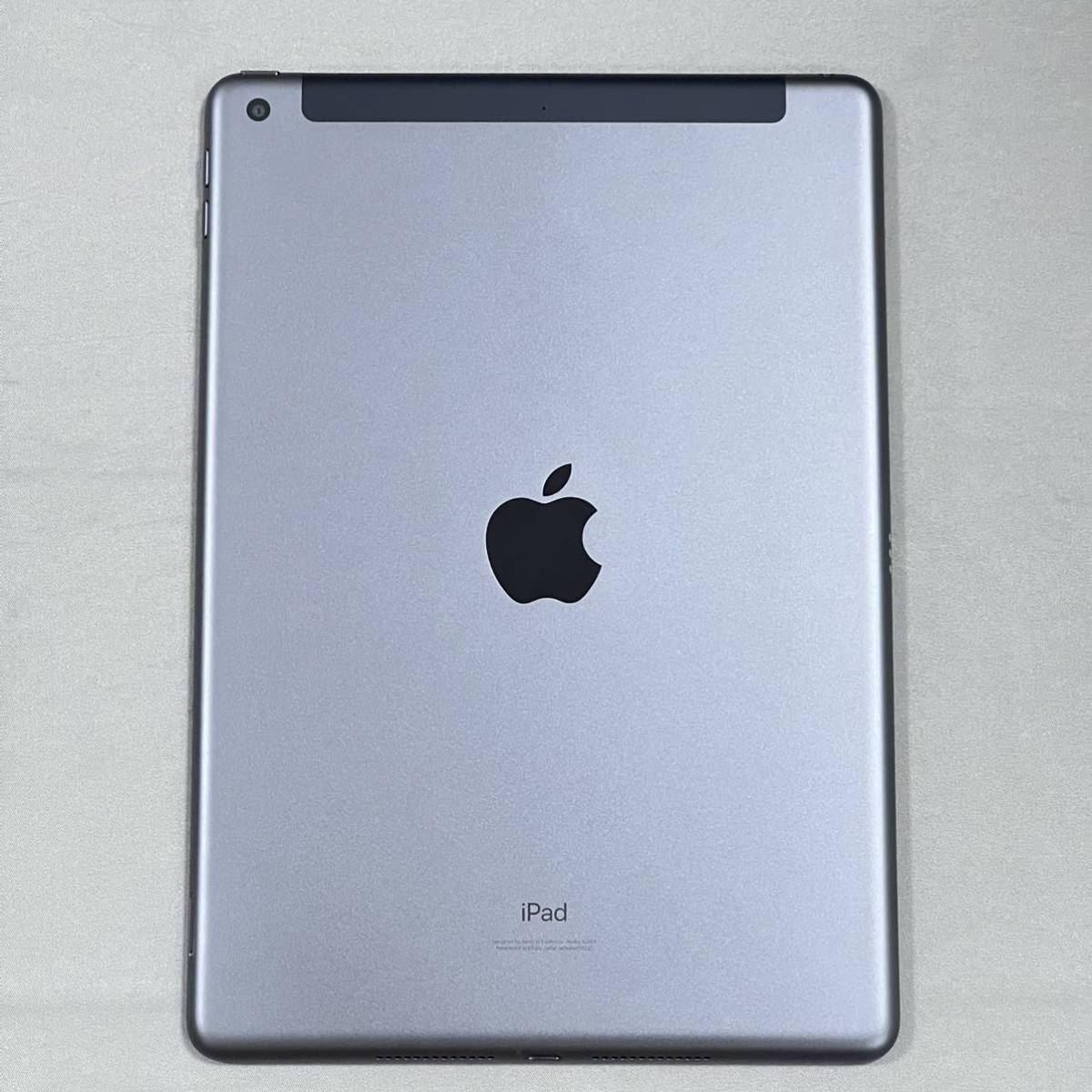 新品未使用 Appleストア版simフリー iPad 第9世代 10.2インチ64GB