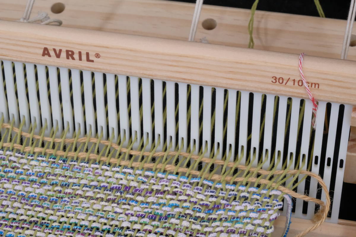 同梱不可 アヴリル卓上織機 AVRIL LOOM-30 |機織り機|手芸|手織り機 