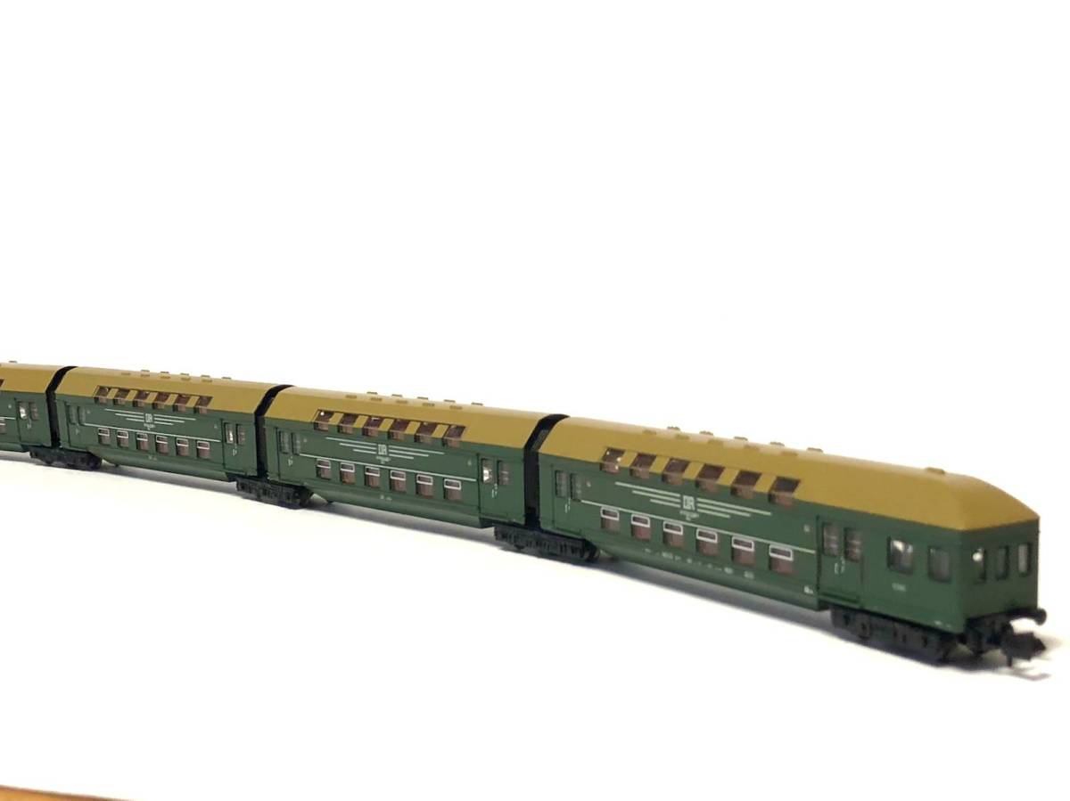 東ドイツ DR 2階建て連接客車4両(MINITRIX) 東ドイツ DR 2階建て連接客車4両(MINITRIX)