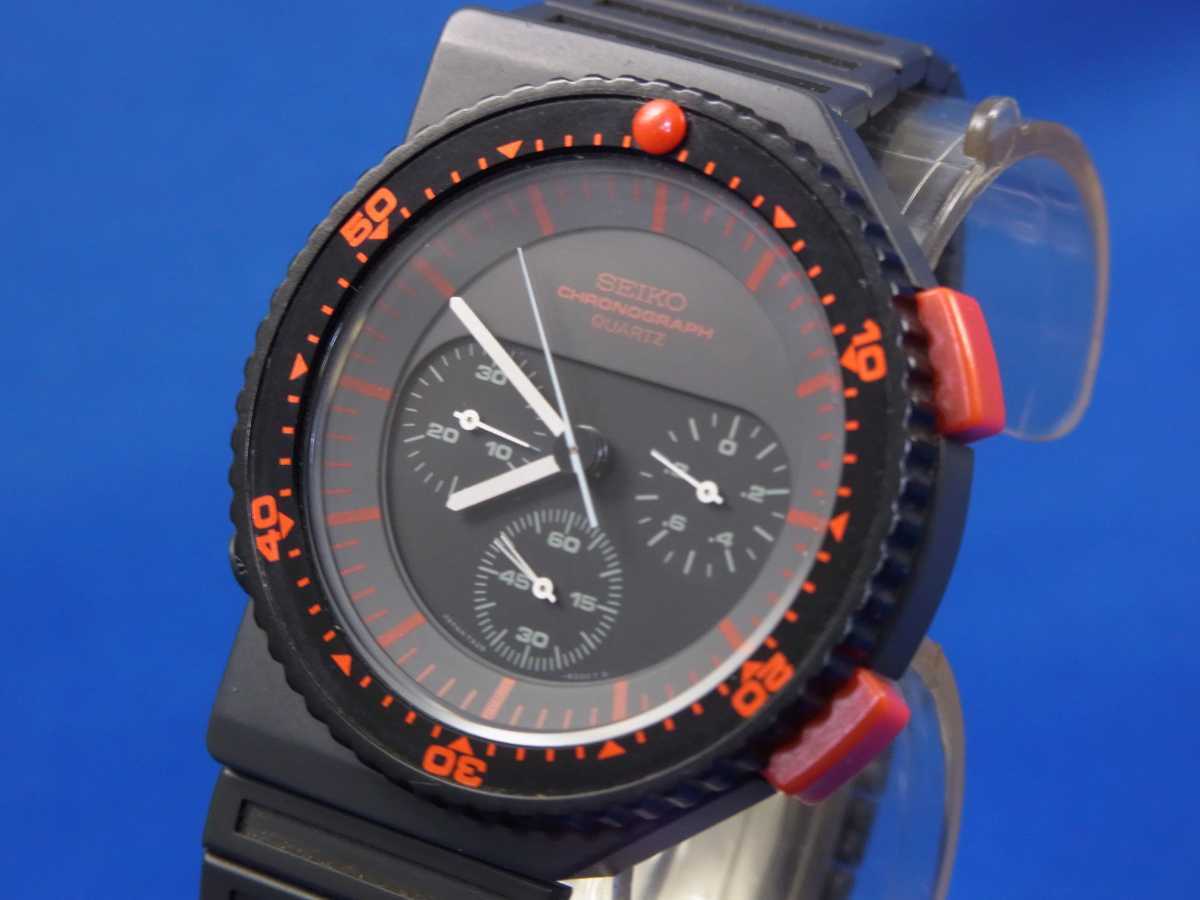 最終特価 SEIKO スピードマスター ジウジアーロ 7A28-6000 非対称
