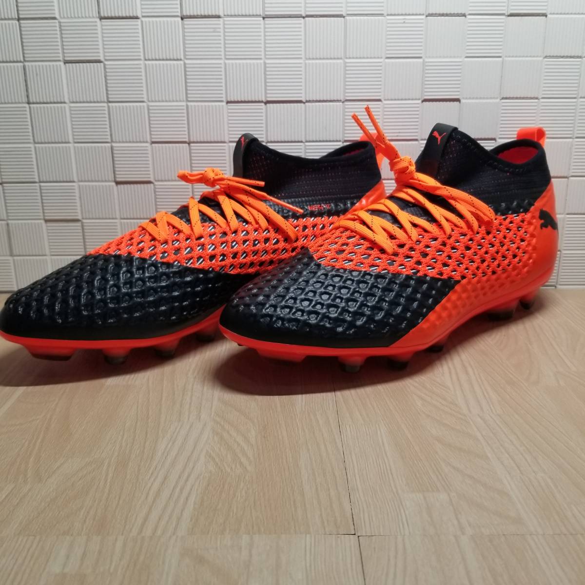 新品未使用品 puma プーマ サッカー スパイク 27.0cm NETFIT-