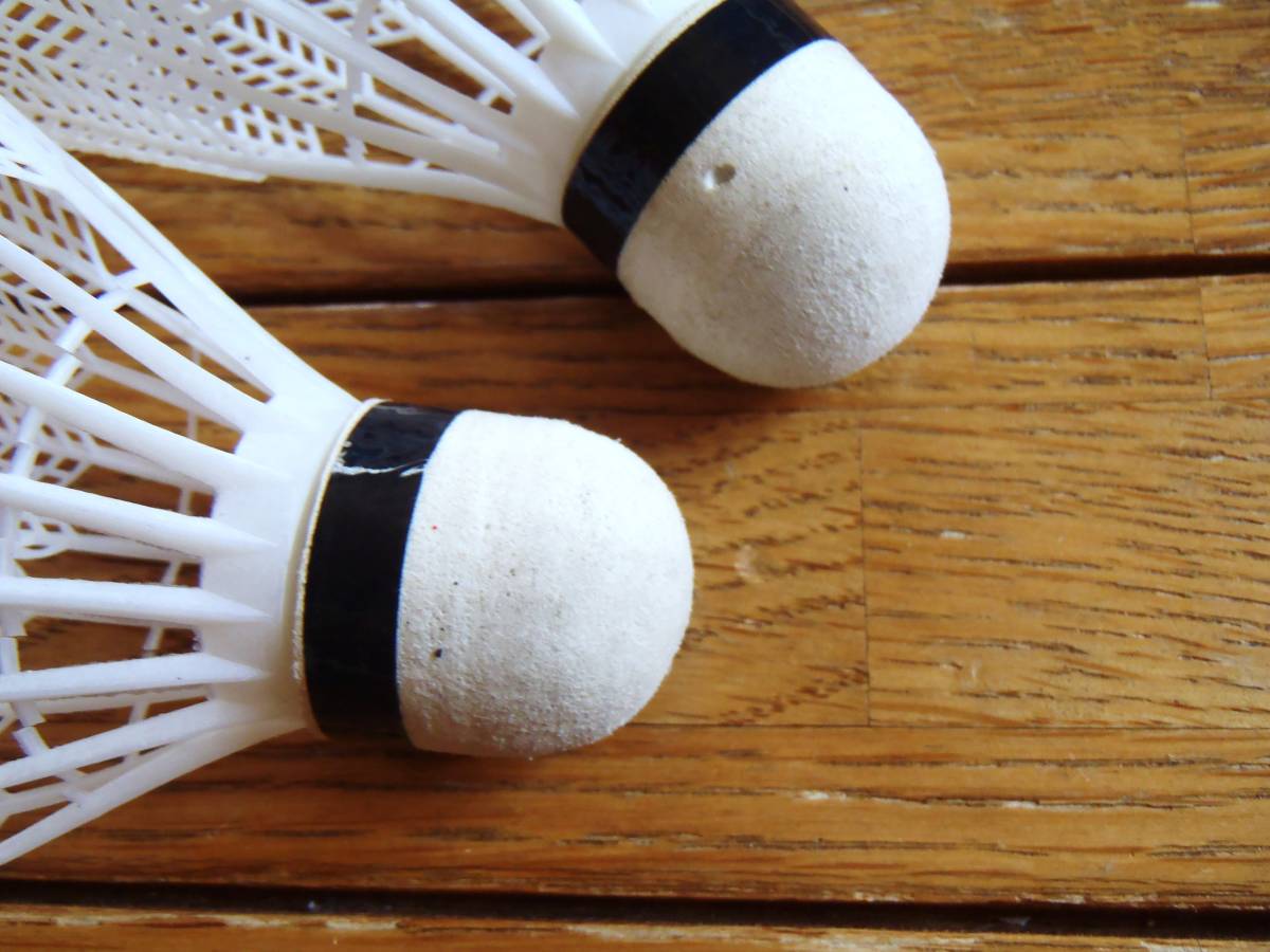  Yamamoto .. design SMASH GEAR badminton racket Shuttle set pair just a little with defect 