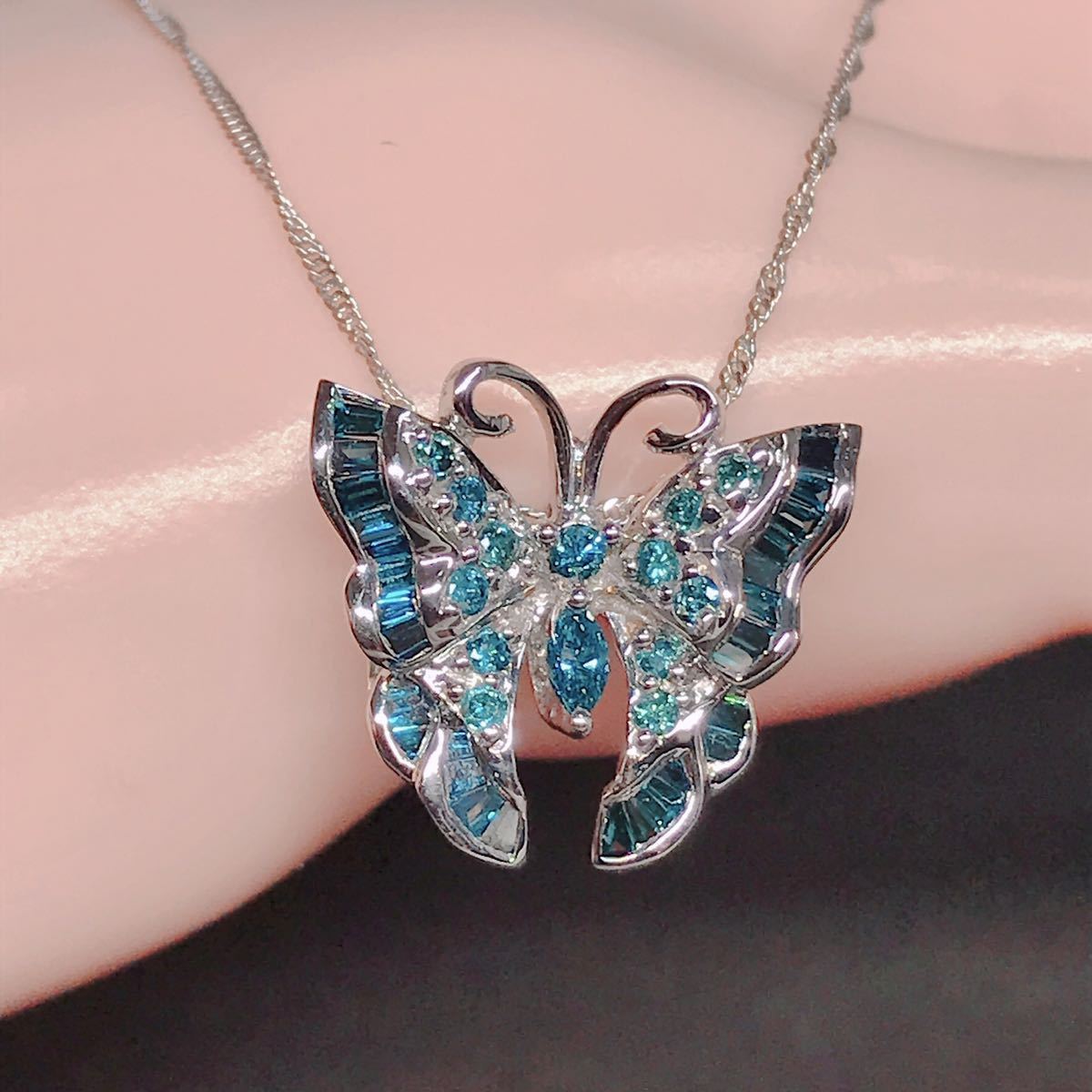 新作ウエア 美品 新品 ネックレス 青い蝶 discoverykz.kz