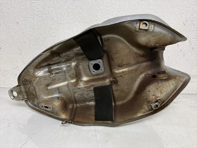 ΩAI03-14 カワサキ バリオス 2型 ZR250B 純正 燃料タンク ΩAI03-14 カワサキ バリオス 2型 ZR250B 純正 燃料タンク