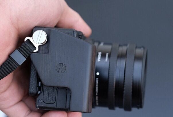 ヤフオク! - 新品 SIGMA fp/シグマ FP用ハンドグリップ(黒檀...