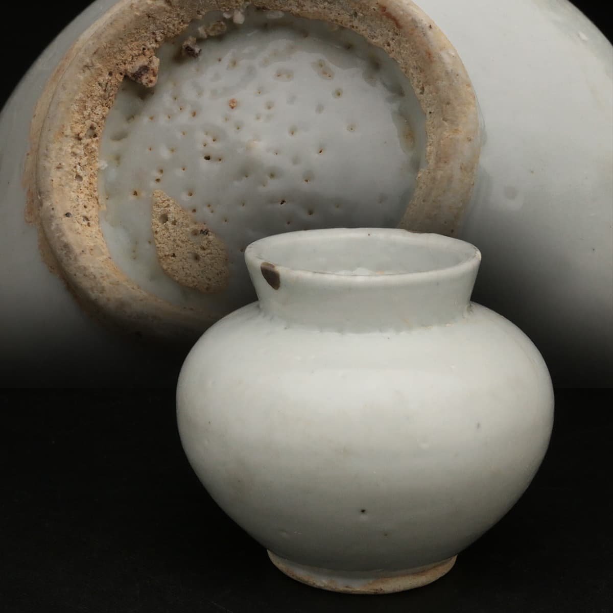 EC629 朝鮮古美術 李朝白磁小壺 高8cm 重205g 木箱附・李朝小壺・白磁