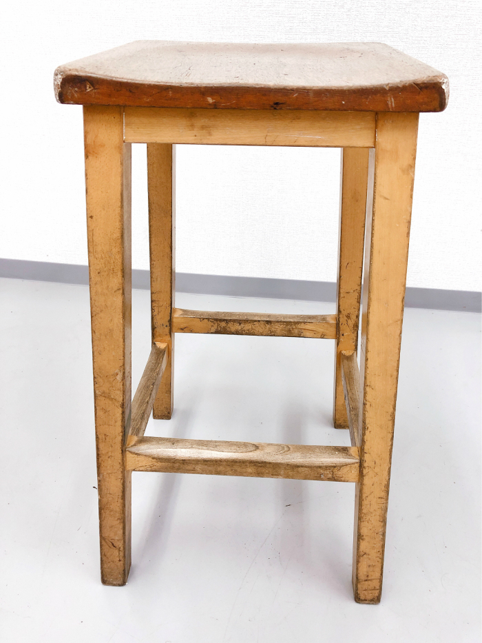 高品質低価 ヤフオク! - アンティーク 家具 スツール 1920年頃 パイン材 ... 最新作国産