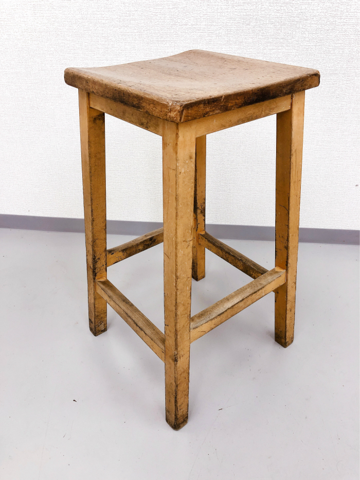 高品質低価 ヤフオク! - アンティーク 家具 スツール 1920年頃 パイン材 ... 最新作国産