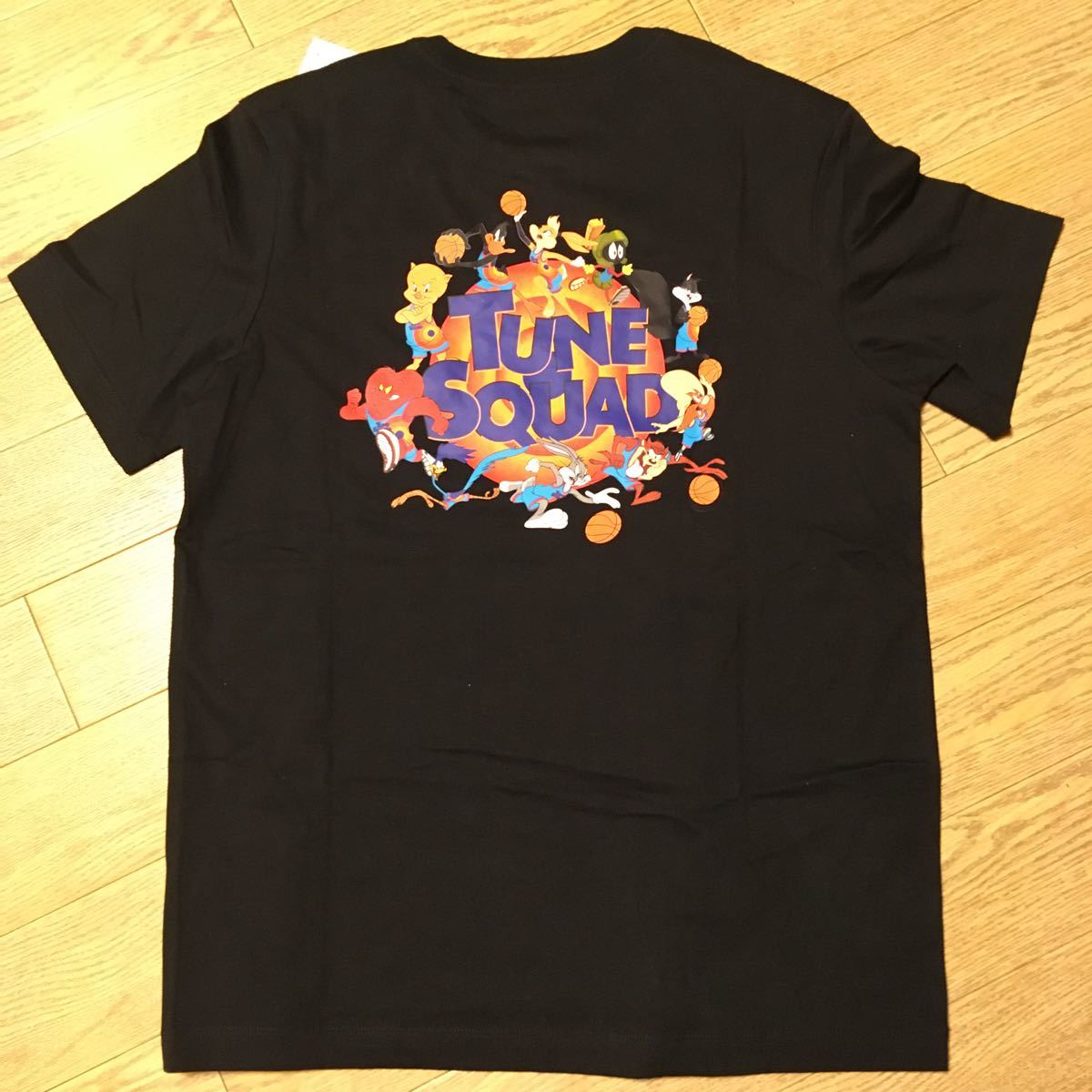 nike Tシャツ 日本未発売