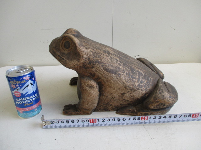 ヤフオク!   カエル・蛙・かえる木彫り一刀彫彫刻置物