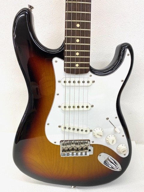 Fender Japan フェンダー ストラトキャスター ST62M-US 日本製 収納ケース付 ミディアムスケール エレキギター T077380 _画像3