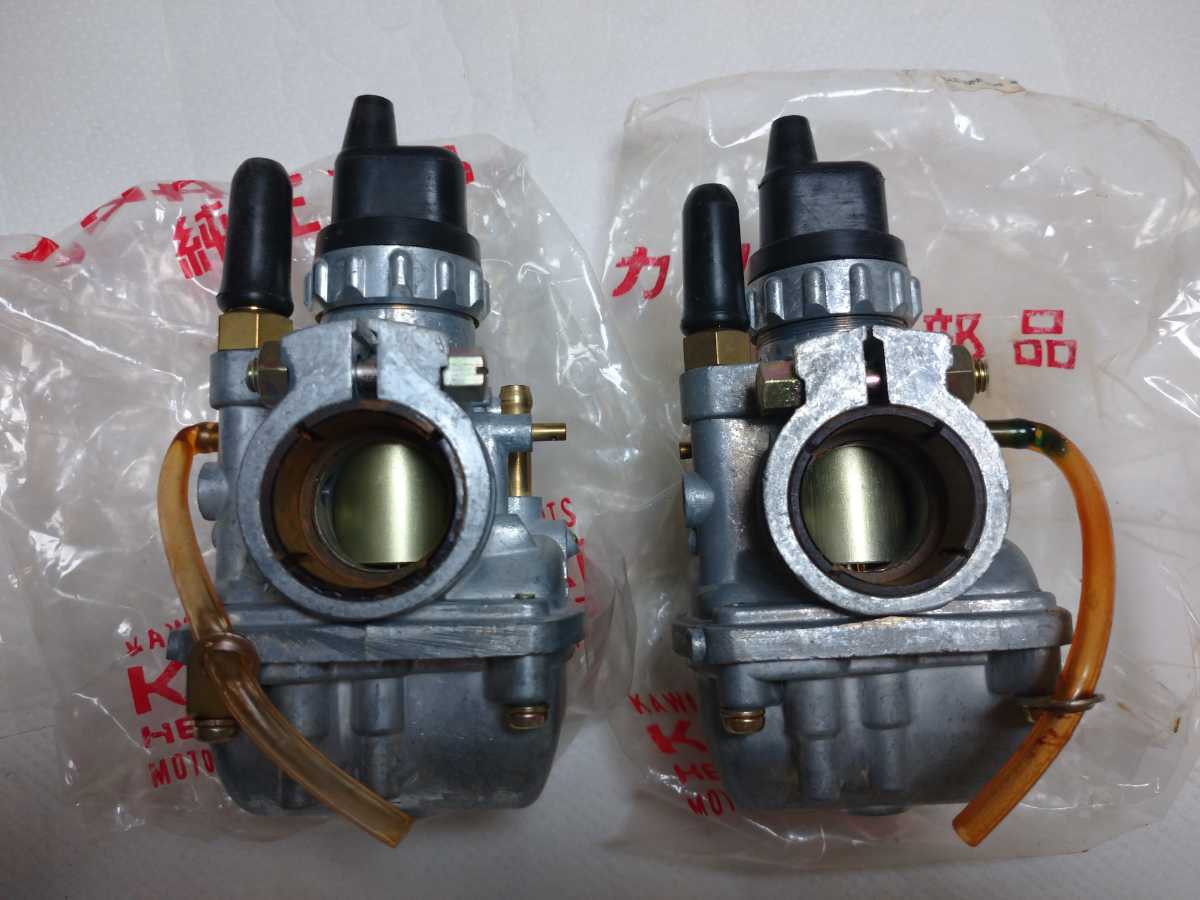送料無料/新品 希少 KH250純正新品キャブレター 2気筒分 250SS SS250