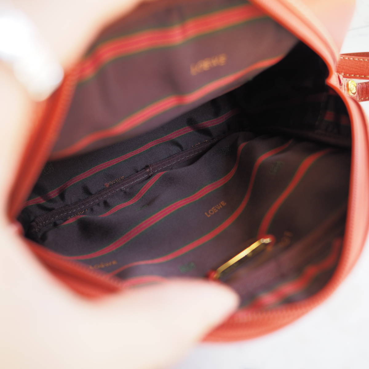人気 オールドロエベ LOEWE ベラスケス ショルダーバッグ レッド