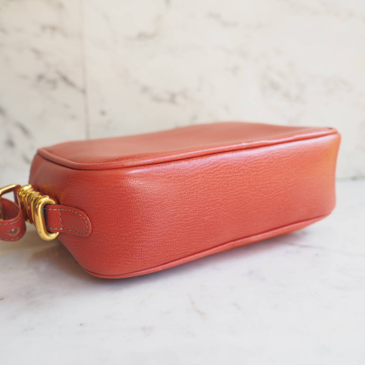 人気 オールドロエベ LOEWE ベラスケス ショルダーバッグ レッド