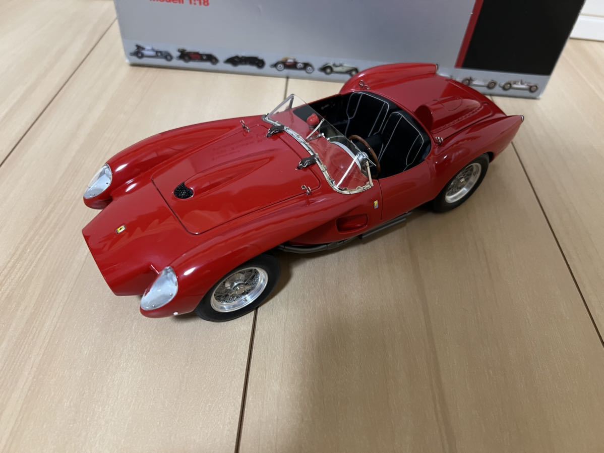CMC 1/18 Ferrari 250 Testa Rossa 1958 Pontoon Fender CMC 1/18 Ferrari 250 Testa Rossa 1958 Pontoon Fender