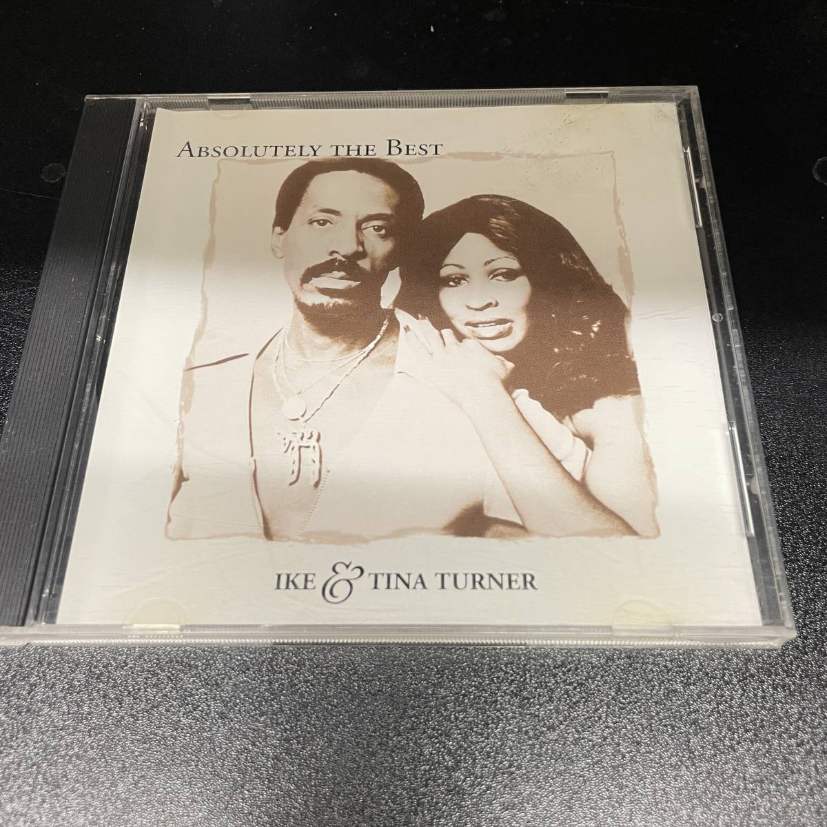 ● HIPHOP,R&B IKE & TINA TURNER - ABSOLUTELY THE BEST ALBUM, 18 SONGS, 90'S, 1998 CD 中古品_画像1