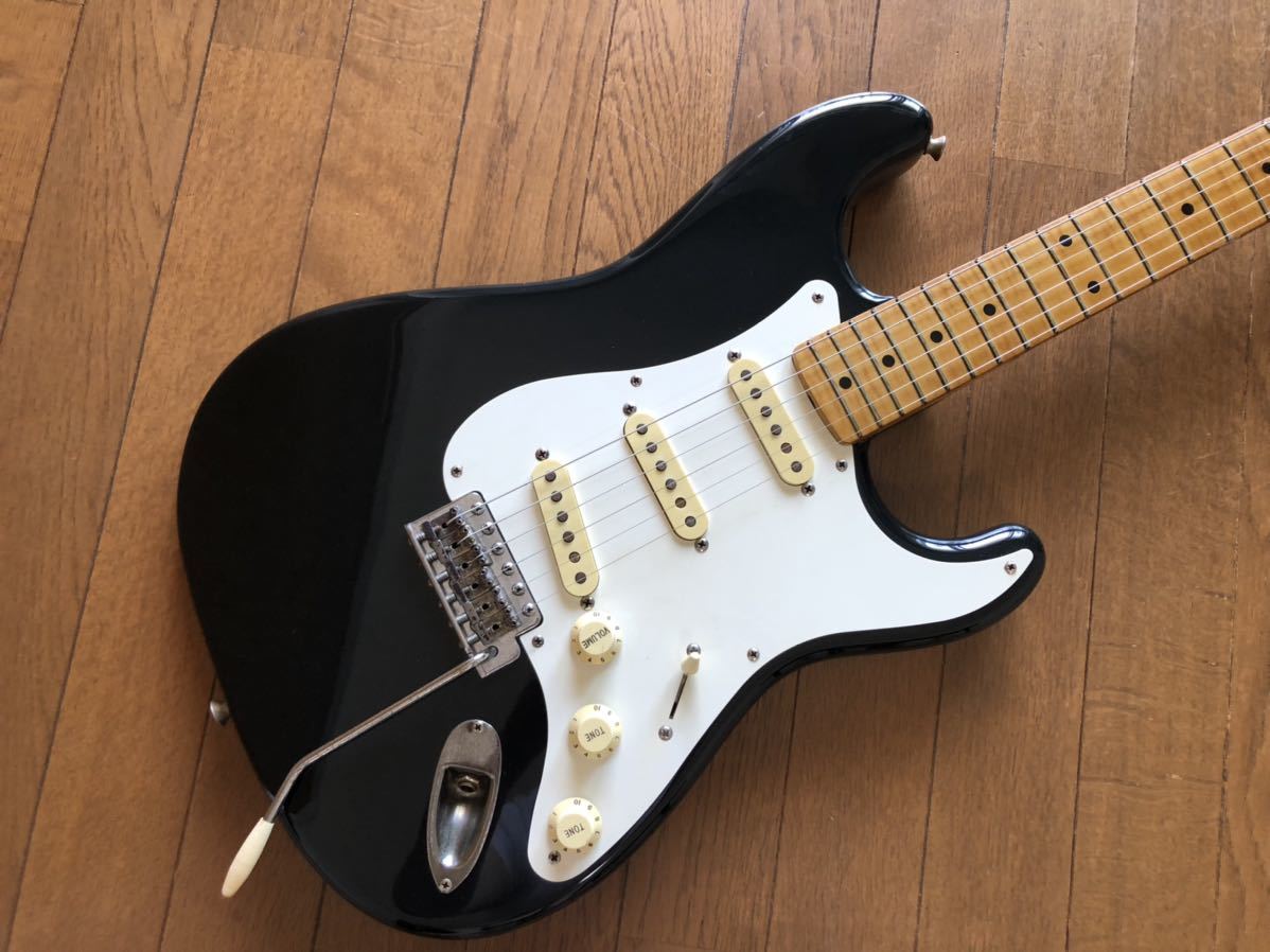 [GT]Fender Japan ST 54-70AS BLK ストラトキャスター エリック・クラプトンを意識したモデル フェンダー・ジャパン40周年記念モデル_画像2