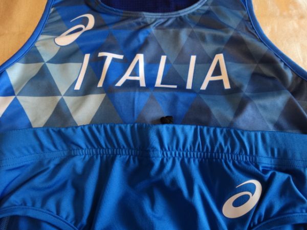 Yahoo!オークション - Mサイズ オリンピック 陸上イタリア代表 Yahoo!オークション - Mサイズ オリンピック 陸上イタリア代表
