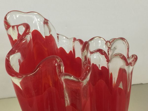 【中古 送料込】昭和レトロ KURATA CRAFT GLASS 花瓶 壺 高さ(約)19cm×幅(約)15cm×口径(約) 13cm レッド系 ◆D5950_画像7