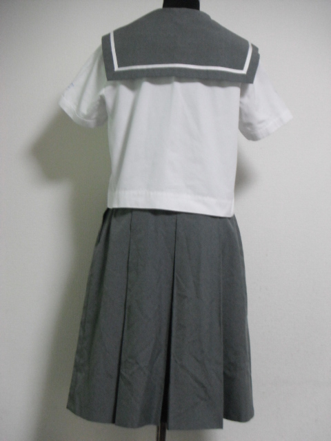 ▼ 即決 ▼ ▼ コスプレ衣装 D2008 ▼ 佐賀 城西中 ▼ グレー襟 セーラー 制服 夏_画像3