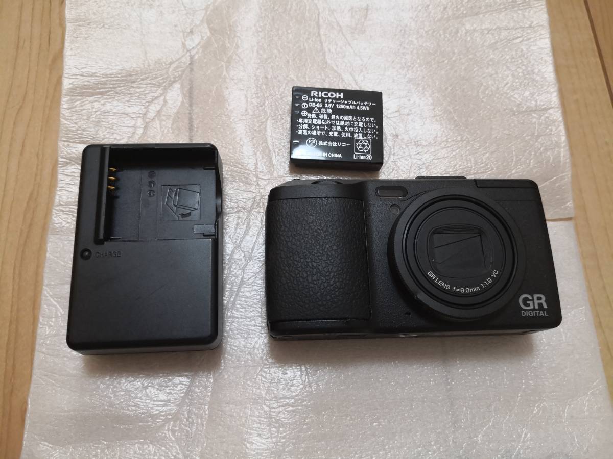 【中古】リコー GR DIGITAL IV f=6.0mm 1:1.9 VC RICOH コンパクト デジタル カメラ バッテリー_画像1