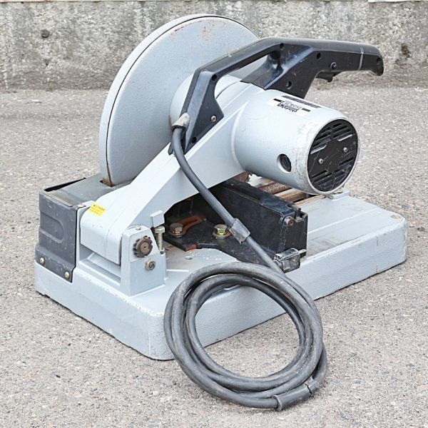 新潟発】新ダイワ チップソーカッター LA305 高速切断機 100V 50 新潟発】新ダイワ チップソーカッター LA305 高速切断機 100V 50