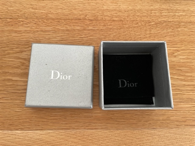 DIOR HOMMEのエディスリマン期シルバーピンバッジ(ディオールオムHedi