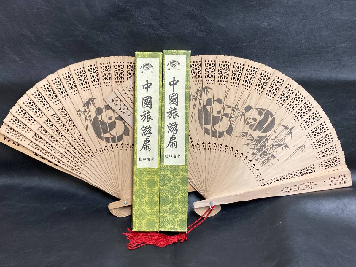 上品】 中国工芸扇 パンダ柄が可愛い 扇子
