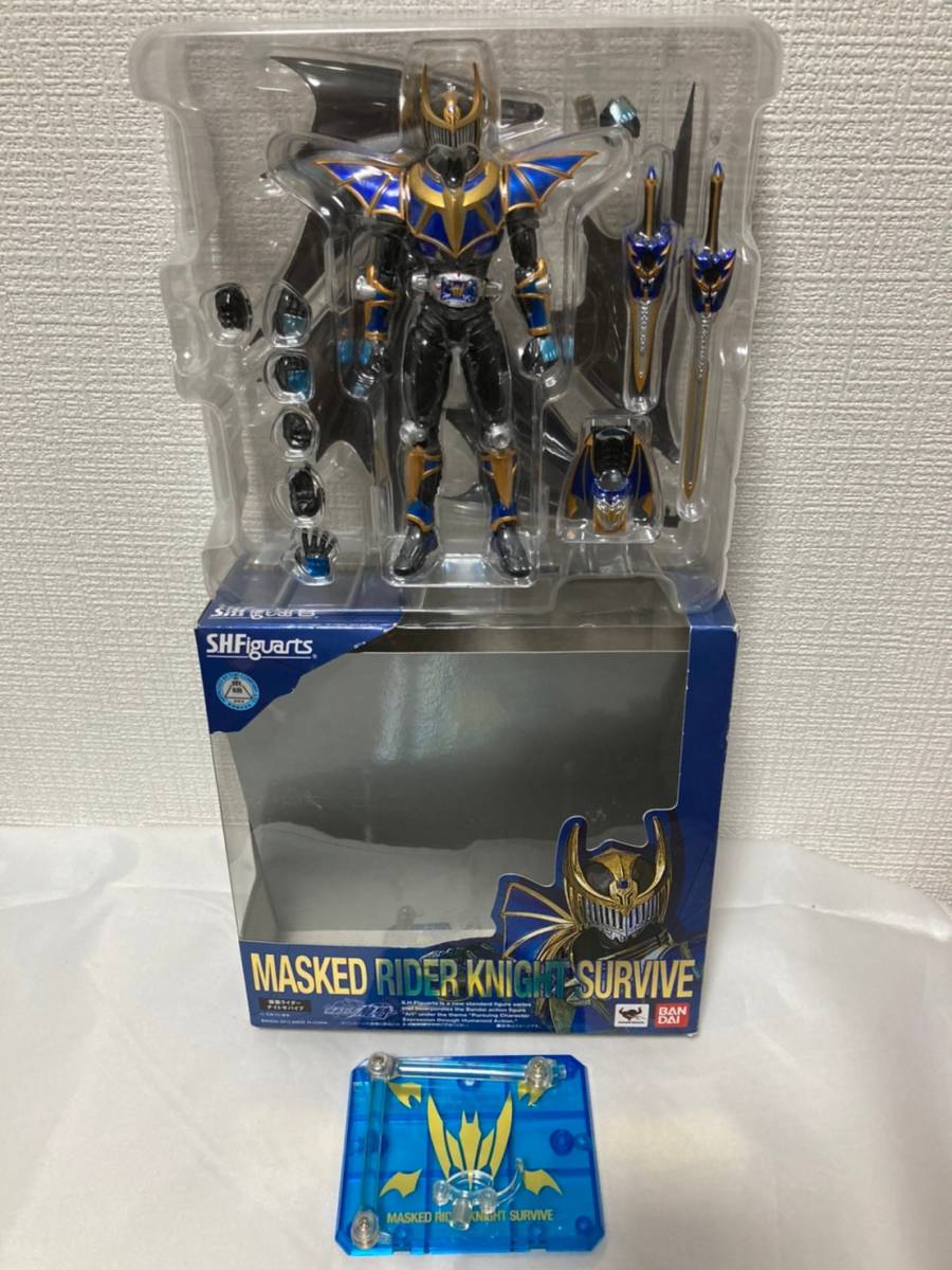 のため】 ヤフオク! - S.H.Figuarts 仮面ライダー龍騎 シリーズ3体セッ