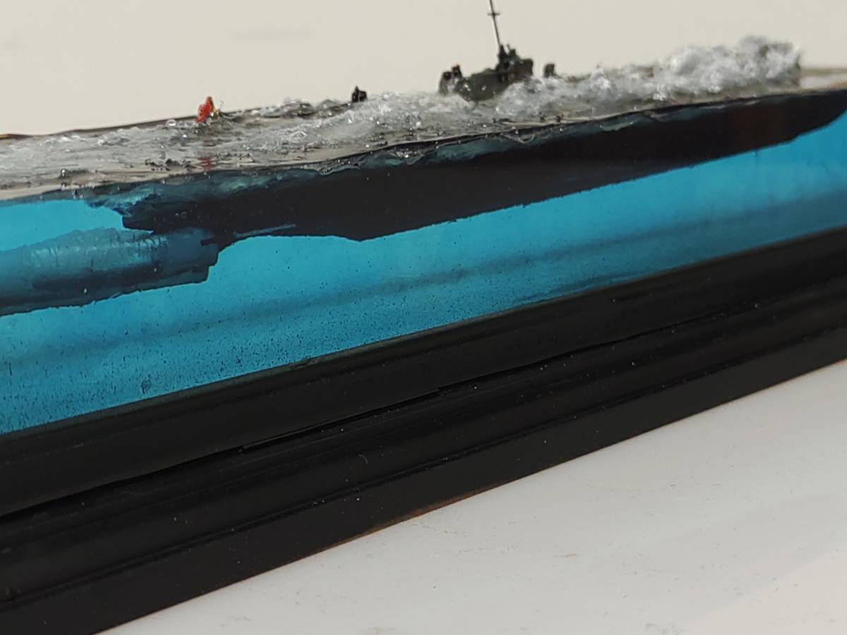 帝国海軍潜水艦伊-28 1/700 ジオラマ完成品 カットアクリル 帝国海軍潜水艦伊-28 1/700 ジオラマ完成品 カットアクリル