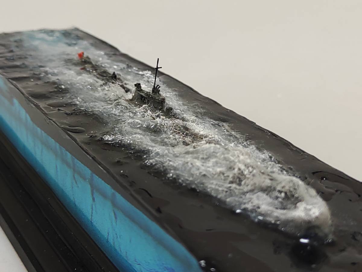 帝国海軍潜水艦伊-28 1/700 ジオラマ完成品 カットアクリル 帝国海軍潜水艦伊-28 1/700 ジオラマ完成品 カットアクリル