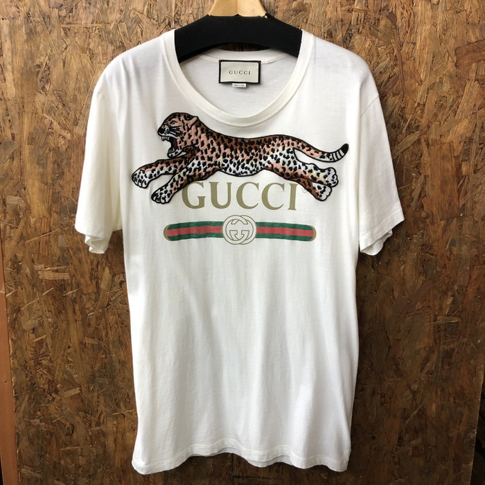 超激得人気 GUCCI スパンコールタイガー ロゴプリント半袖Tシャツ