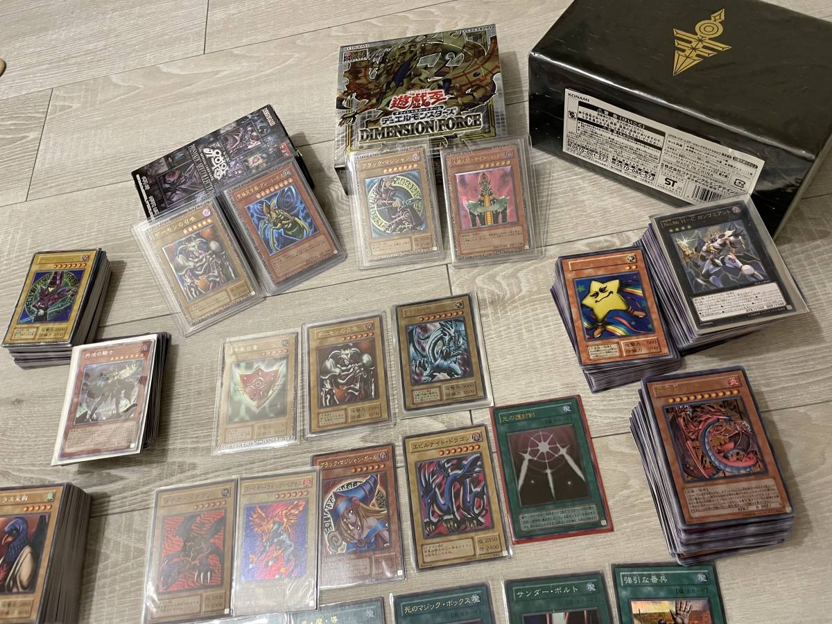 遊戯王 ブラックマジシャン、デーモンの召喚、グレートモス、サイコ