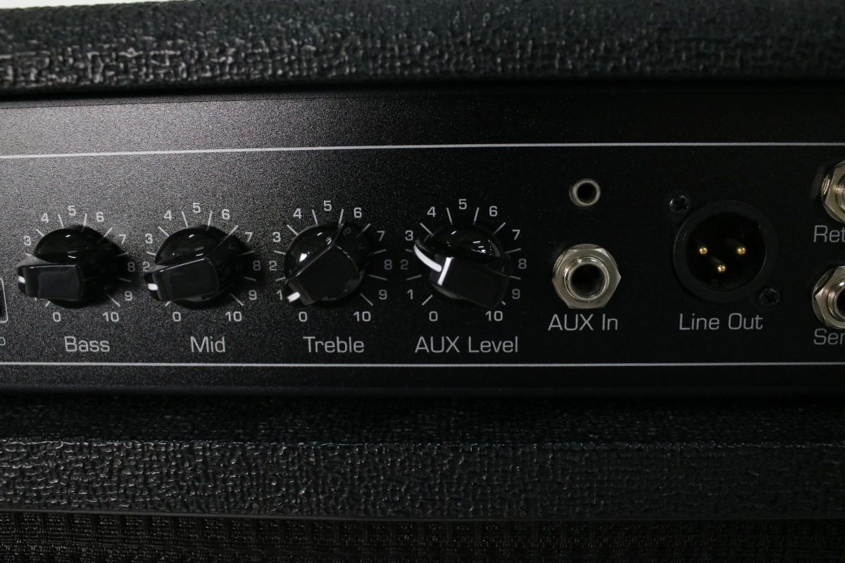 ト滝】Ampeg アンペグ BA-115 ベースコンポアンプ 音響機材 通電状態