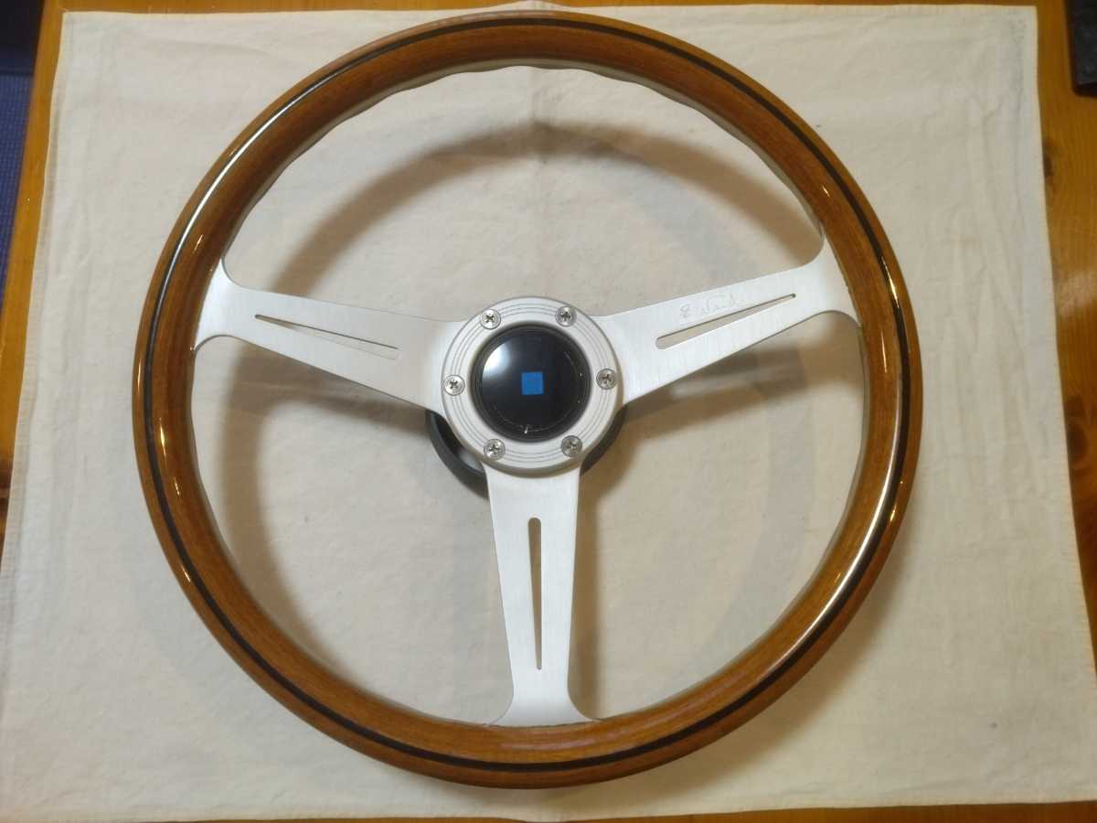 ナルディ(NARDI )クラシック 36,5φウッドステアリング(中古品