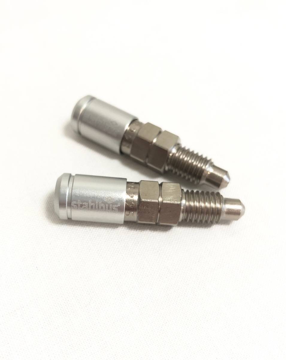 STAHLBUS ワンウェイバルブ内臓ブリーダーボルト　M7x1,0x16mm (2個セット・ダストキャップ付）ヤマハ　DT 125 R等用