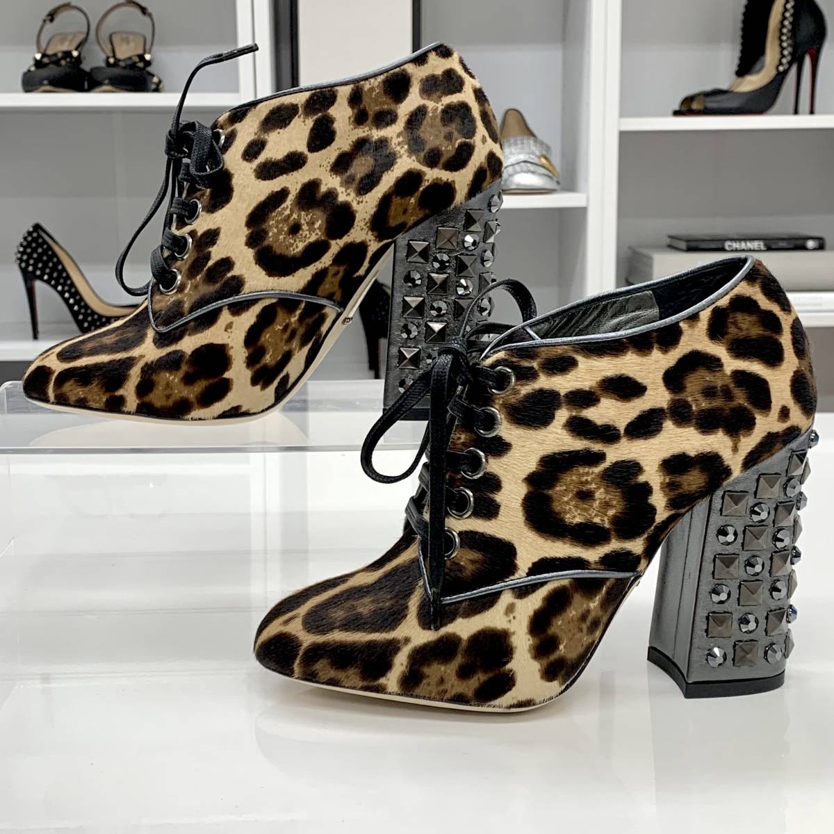 3711 Dolce & Gabbana is lako Leopard studs bootie Brown 