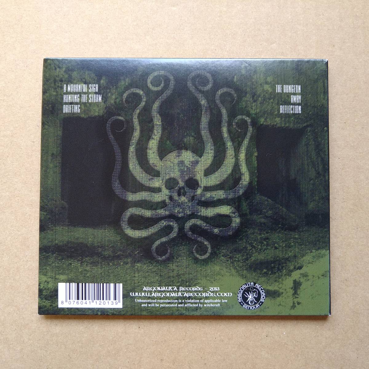 BENEATH THE STORM / Temples Of Doom [CD] 2013年 輸入盤 スロベニア産フューネラルドゥーム/ドローンメタル_画像2
