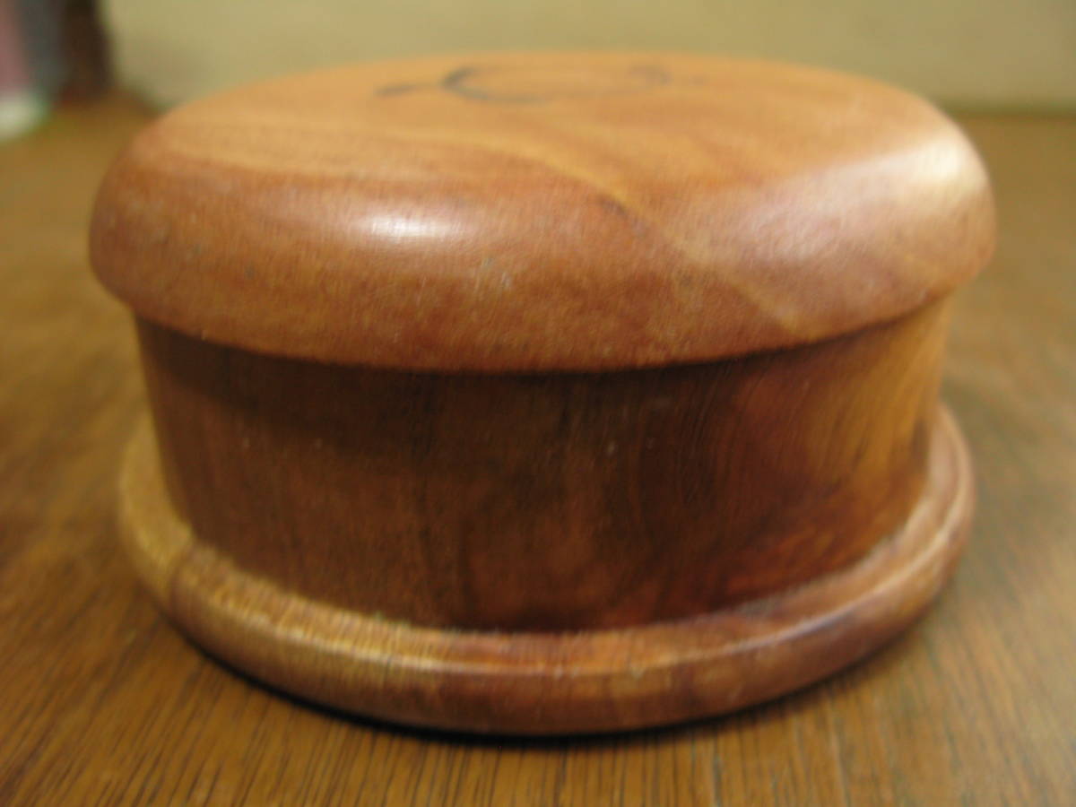 木製　木箱　カマ二ウッドKAMANI WOODS ハワイ　丸型　亀　直径約１０．５cm　ヴィンテージ (s71)_画像7