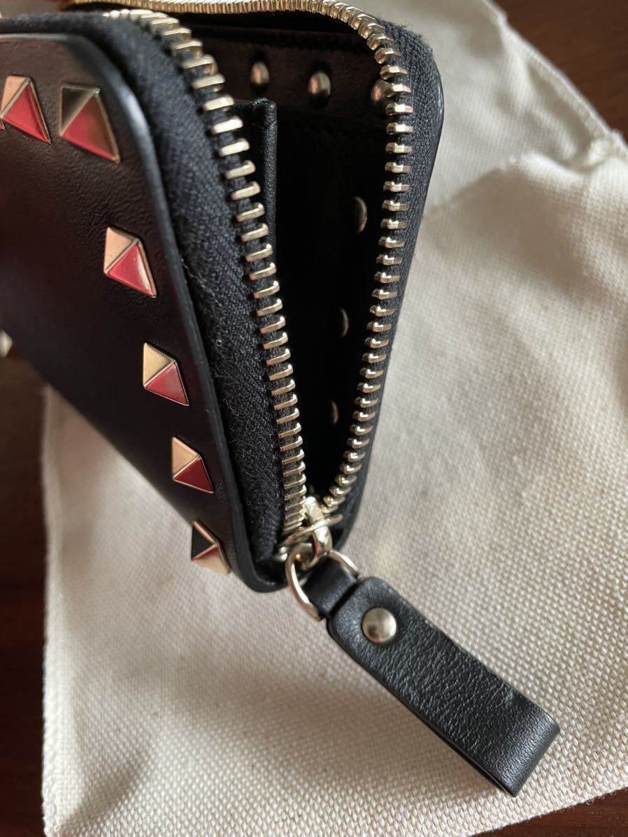 若者の大愛商品 Valentino ヴァレンティノ ラウンドファスナー