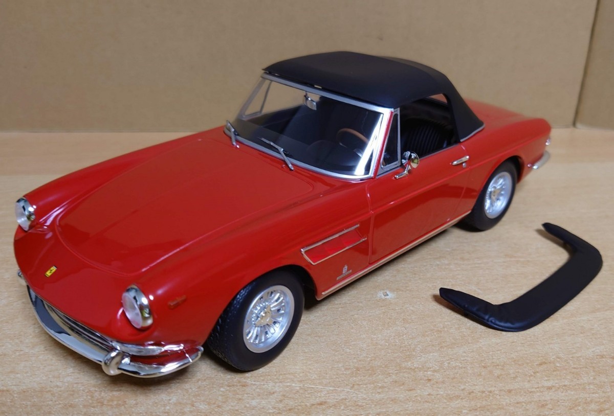 注目ブランドのギフト 1 18 フェラーリー275GTSスパイダー 1964