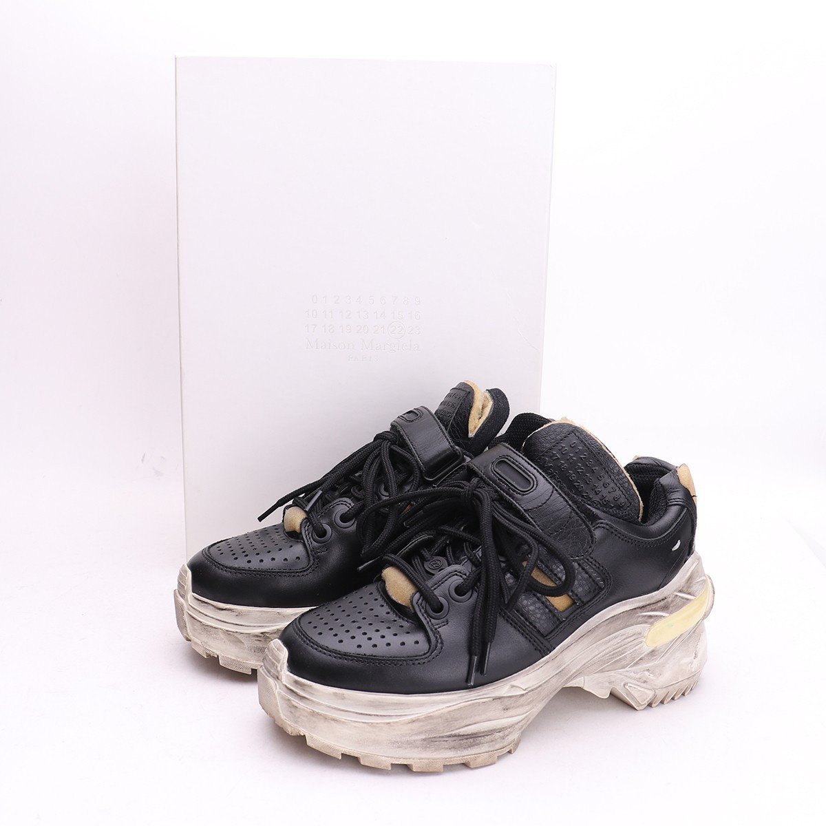 メゾンマルジェラ Maison Margiela ダメージ加工ロートップレトロフィットスニーカー 35 ブラック UT8694 /Xの画像1