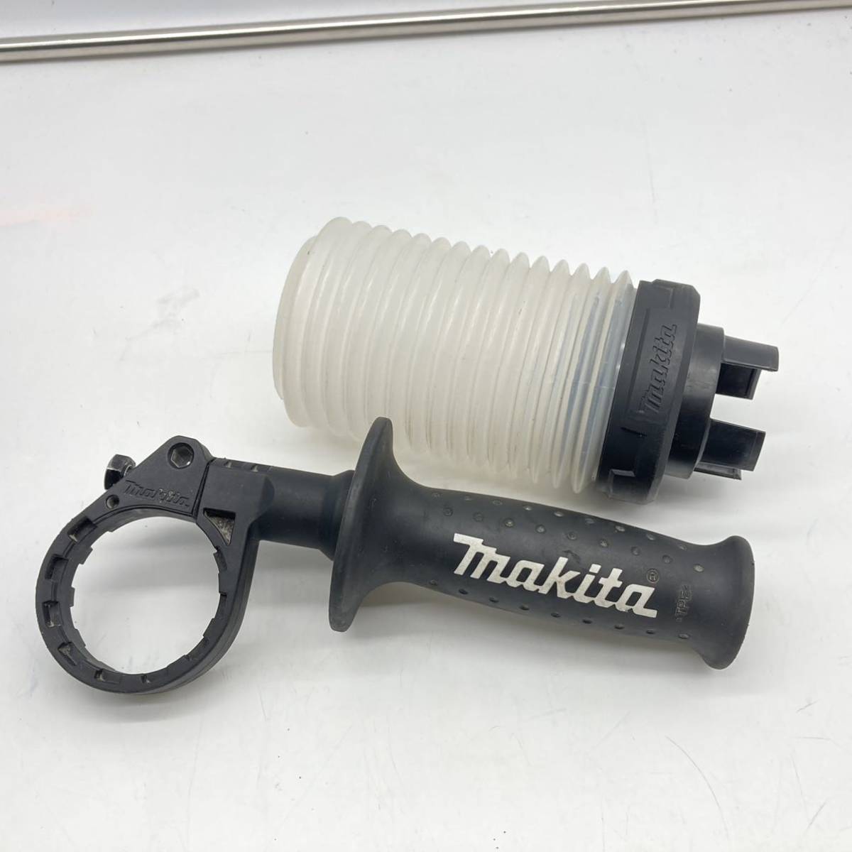 中古品 makita マキタ 36V 26mm 充電式ハンマドリル HR261D 動作 中古品 makita マキタ 36V 26mm 充電式ハンマドリル HR261D 動作
