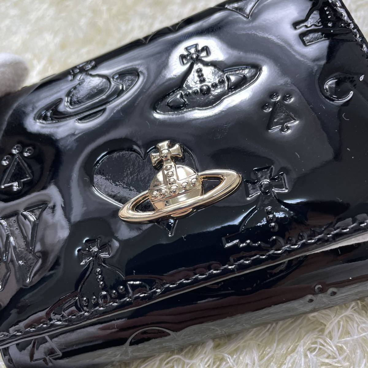 新品・未使用 ヴィヴィアンウエストウッド 折財布 がま口 新品・未使用 ヴィヴィアンウエストウッド 折財布 がま口