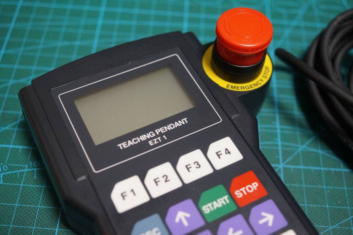 中古品 オリエンタルモーター ロティーチングペンダント EZT1 中古品 オリエンタルモーター ロティーチングペンダント EZT1
