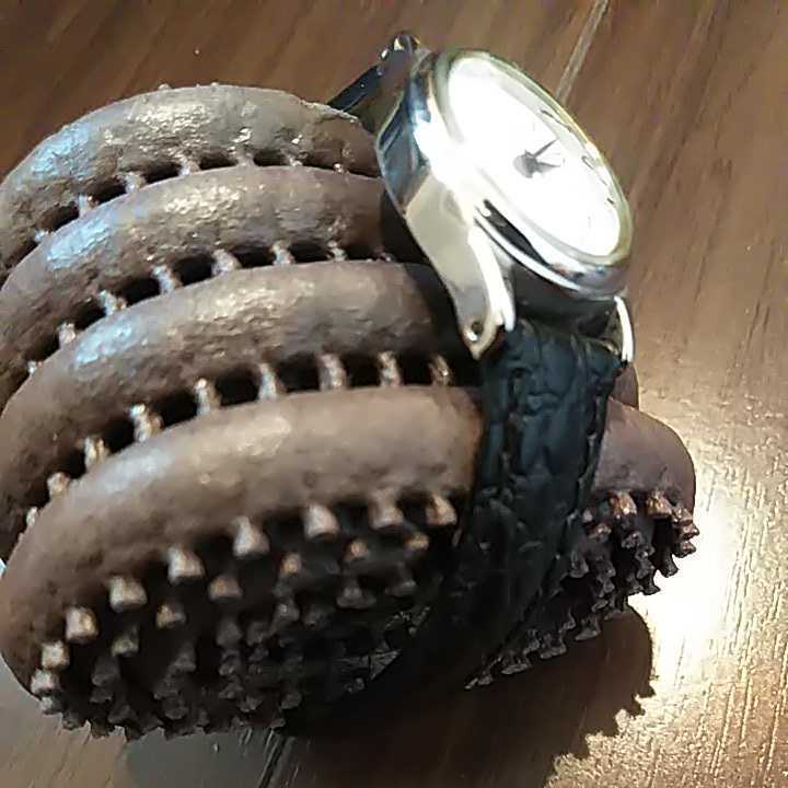freeway 腕時計　レディース腕時計　レディース　アンティーク　QUARTZ ファッション　オシャレ_画像3