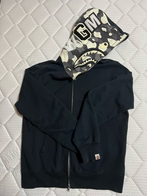 A BATHING APE/ア ベイシング エイプ SHARK FULL ZIP HOODIE GLOW IN