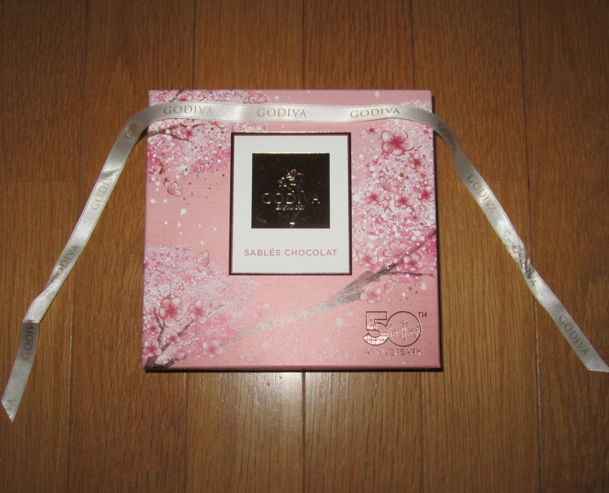 ５０周年記念GODIVA(ゴディバ)のサブレショコラ桜の空箱＆リボン　　　　　金×ピンク　50thANNIVERSARY_画像1